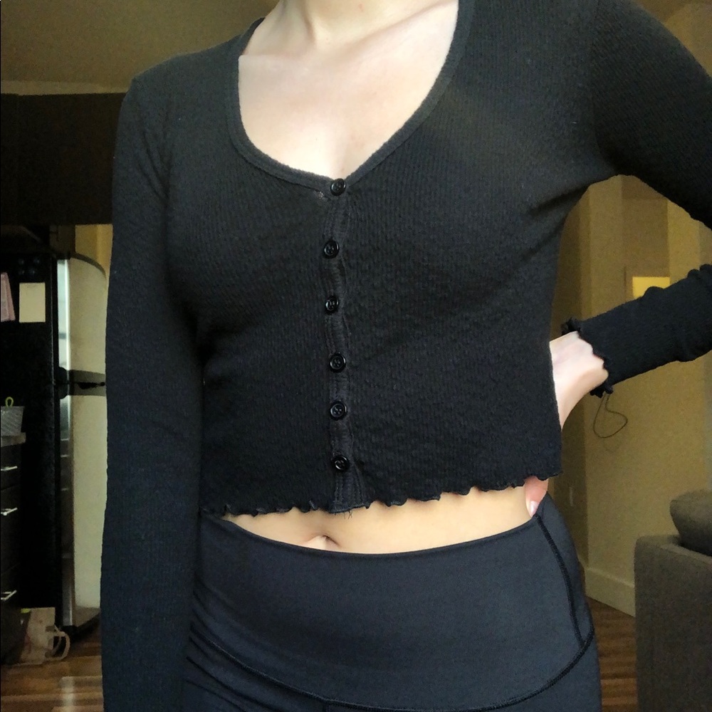 Sky & Sparrow long sleeve crop top